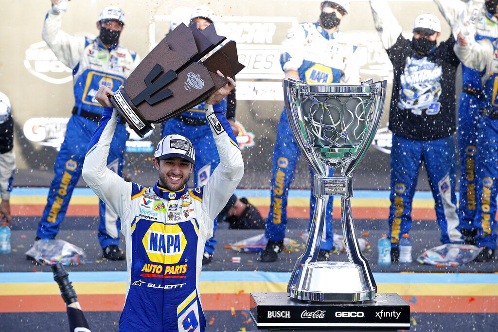 NASCAR Phoenix Auto Racing